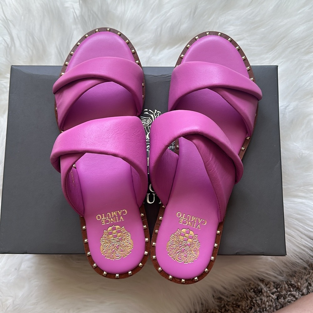 Vince Camuto Palennie flats in Deep Orchid Nappa-brand new in original box!